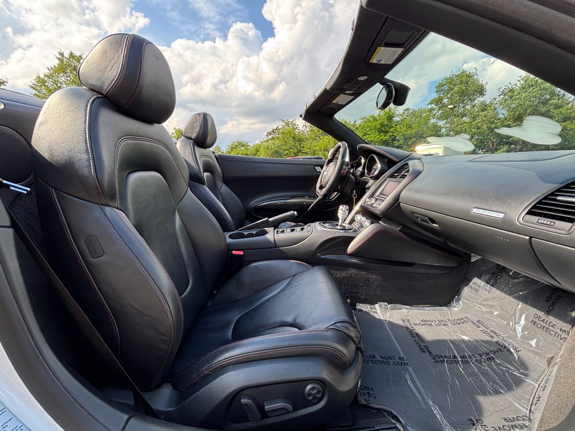 Used 2011 Audi R8 V10 AWD/4WD image 38
