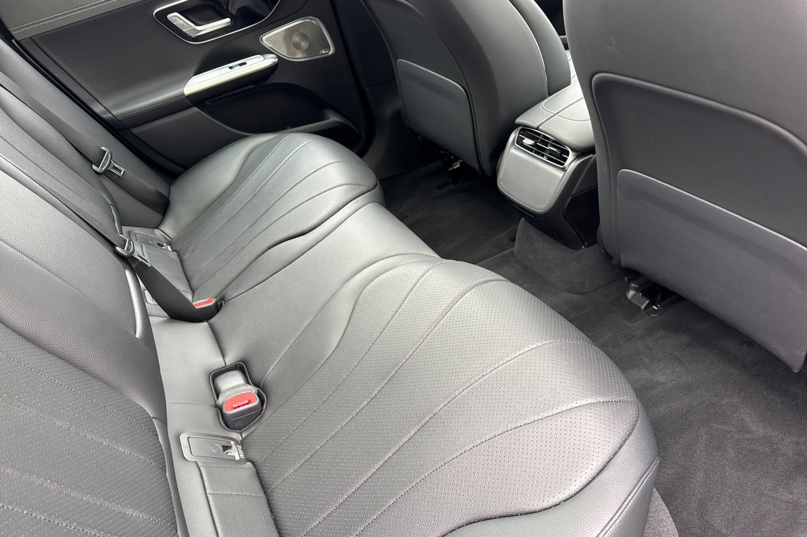 Used 2023 Mercedes-Benz EQE 350+ 4MATIC Sedan image 33