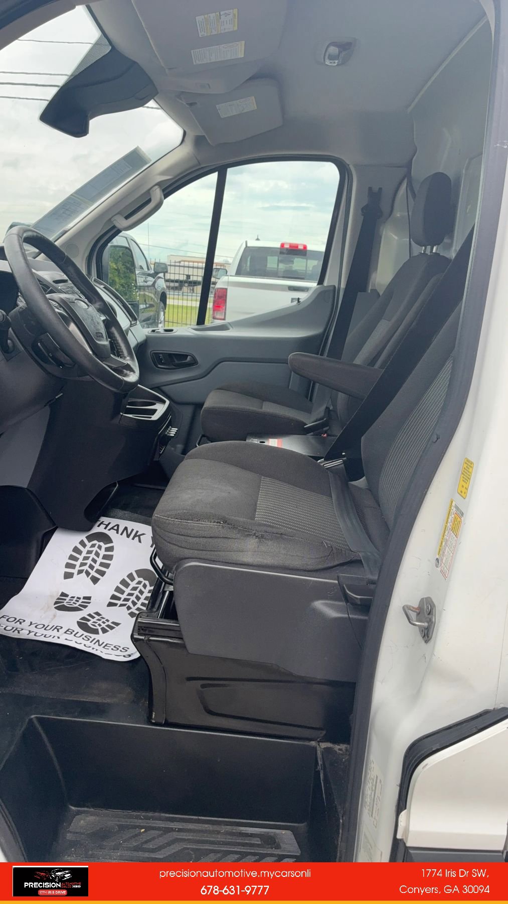 Used 2015 Ford Transit 250 130 Low Roof RWD image 12
