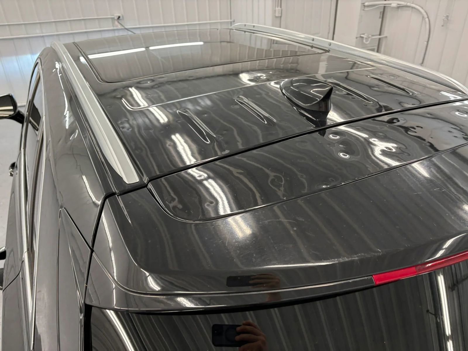 Used 2017 Cadillac XT5 Premium Luxury w/ LPO, Wheel Lock Package image 28