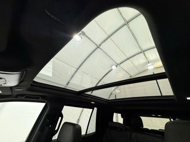 Used 2022 Chevrolet Tahoe Z71 w/ Luxury Package image 43