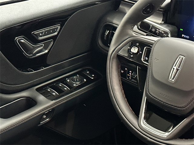 New 2026 Lincoln Aviator AWD image 22