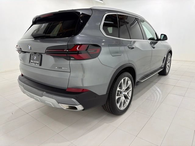 Certified 2024 BMW X5 xDrive40i w/ Premium Package AWD/4WD image 5
