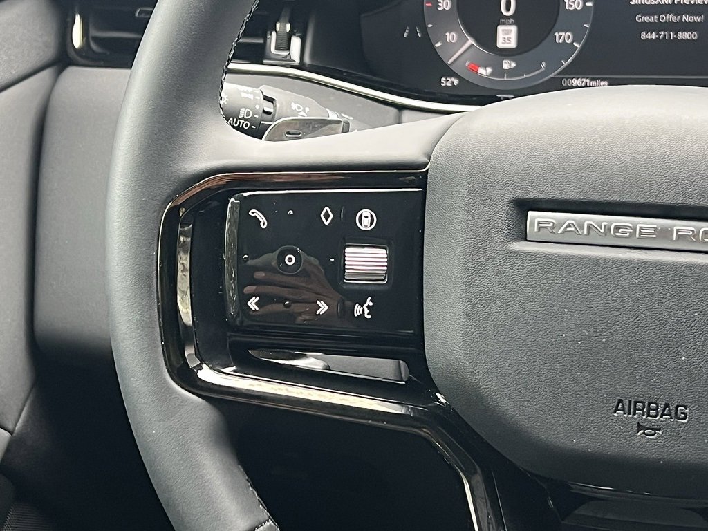 Used 2024 Land Rover Range Rover Evoque S image 37