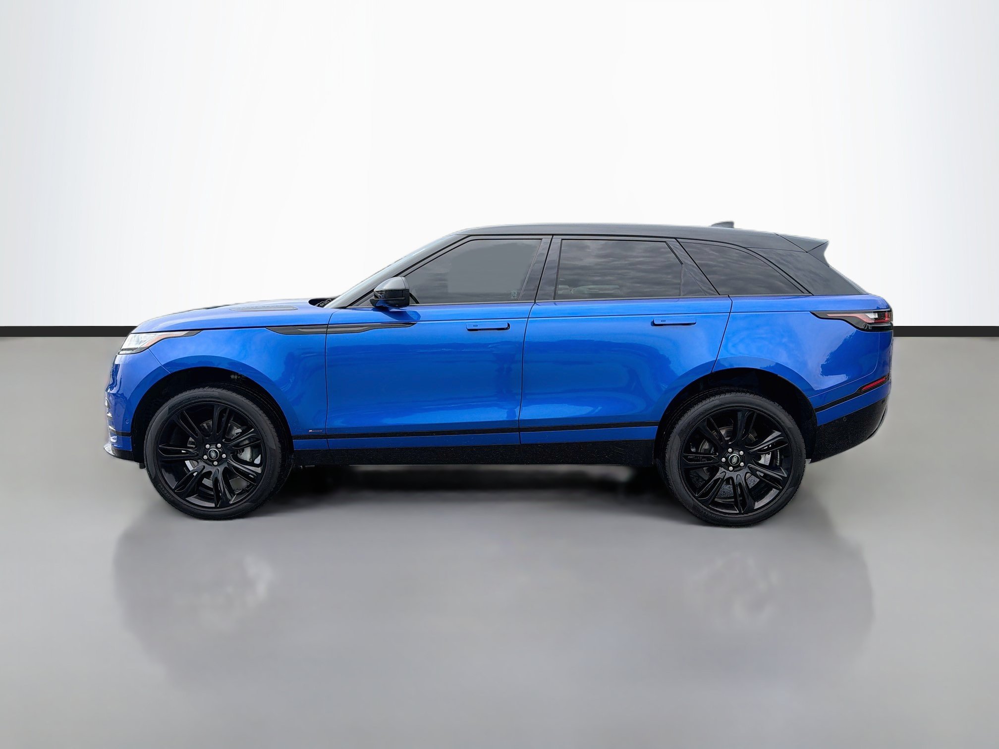 Used 2021 Land Rover Range Rover Velar R-Dynamic S AWD/4WD image 2