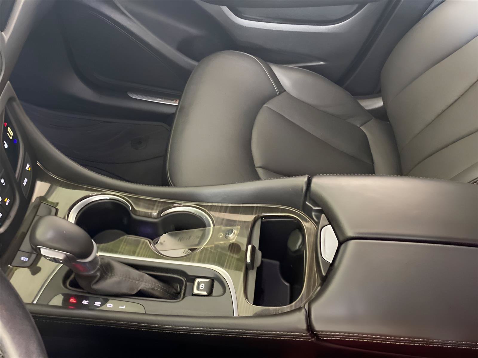 Certified 2019 Buick Envision Essence AWD/4WD image 16