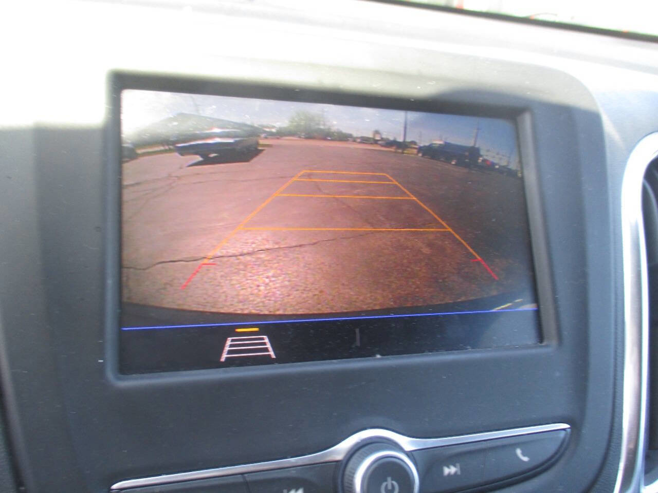 Used 2020 Chevrolet Equinox LT image 21