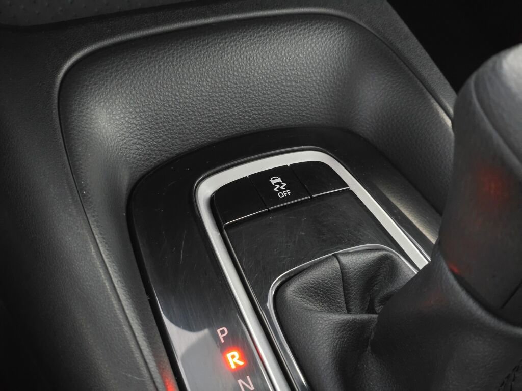 Used 2025 Toyota Corolla LE FWD image 33
