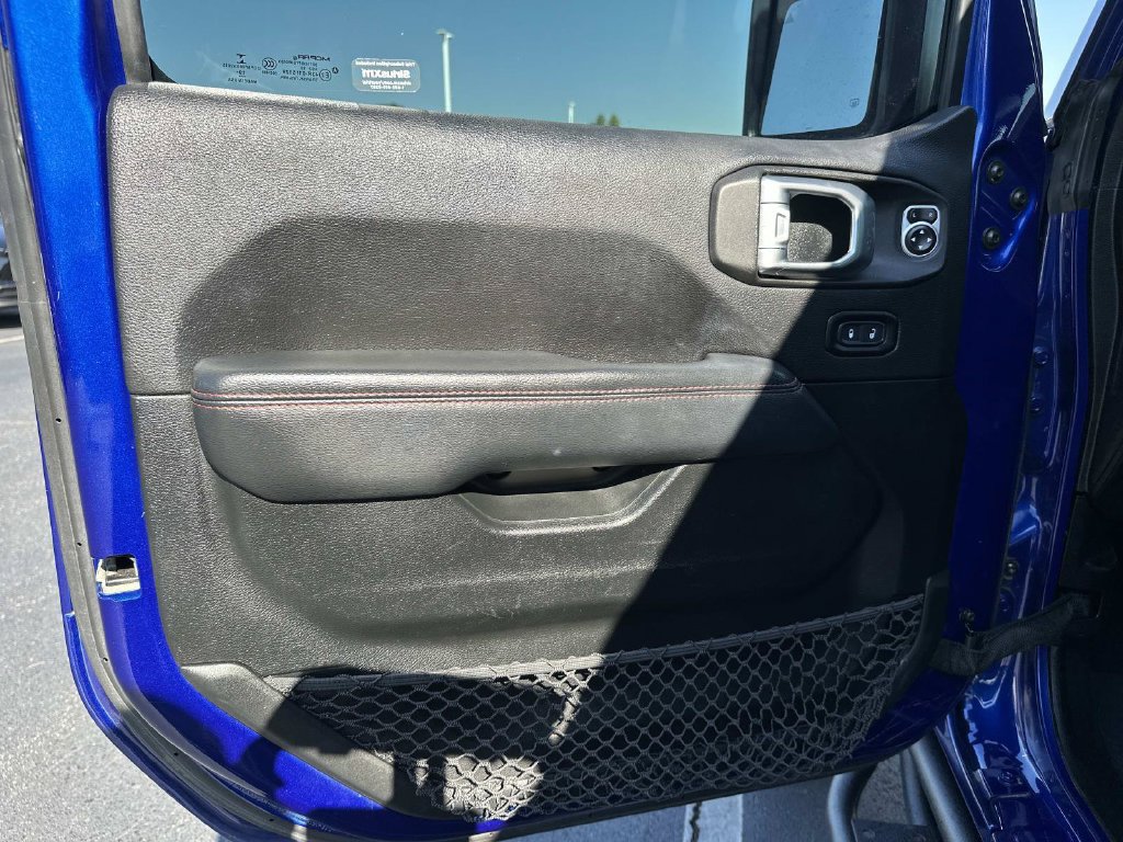 Used 2020 Jeep Wrangler Unlimited Rubicon w/ LED Lighting Group AWD/4WD image 18