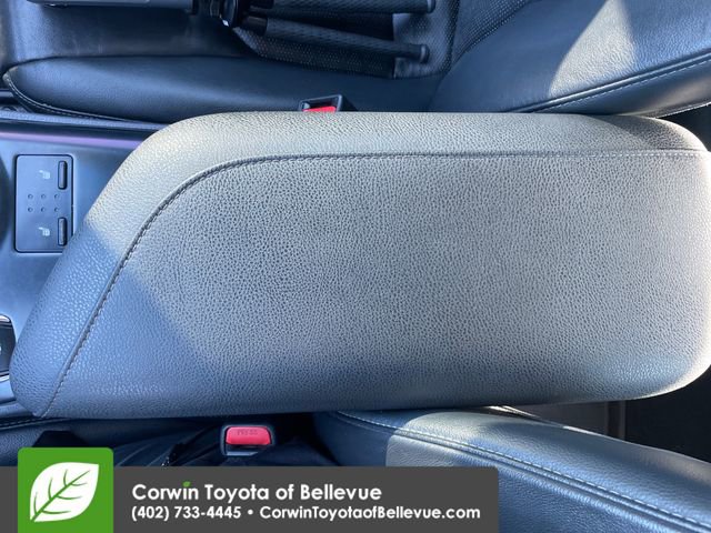 Used 2019 Toyota Camry XSE FWD image 15