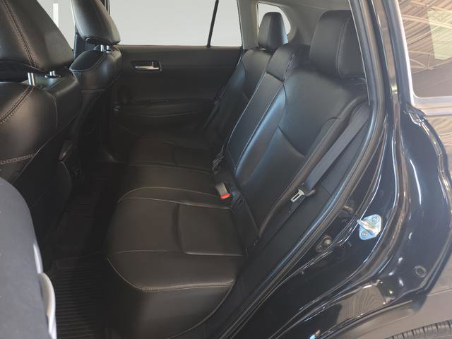 Used 2022 Toyota Corolla Cross XLE w/ Convenience Package FWD image 28