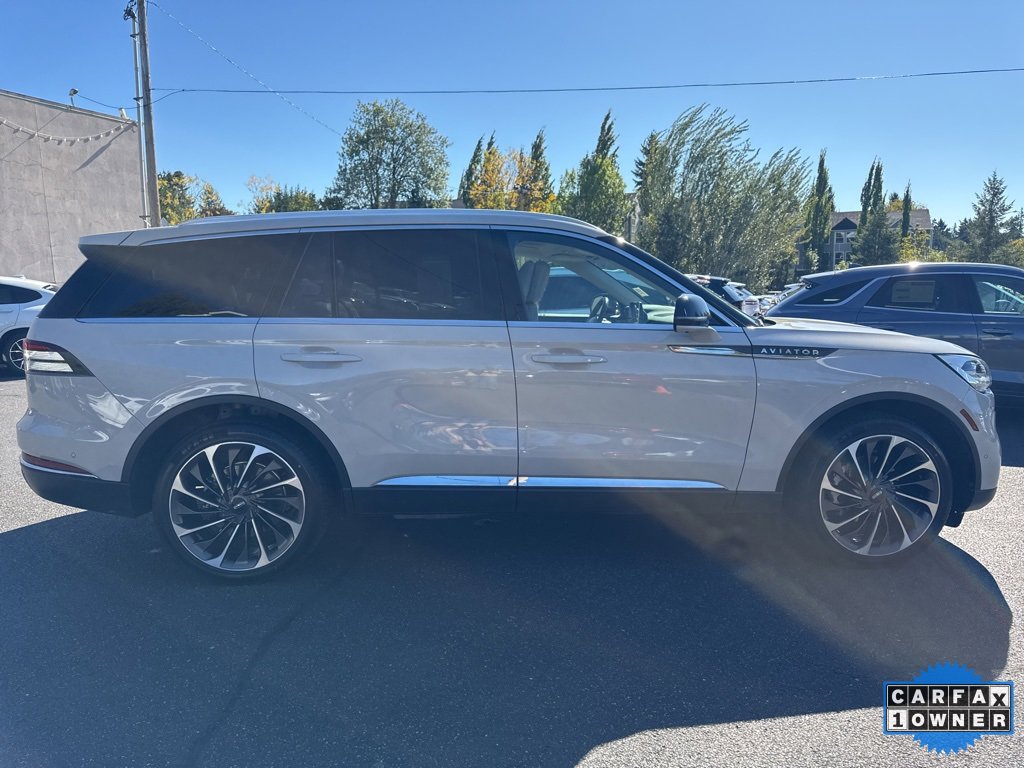 Used 2023 Lincoln Aviator Reserve w/ Equipment Group 201A image 8