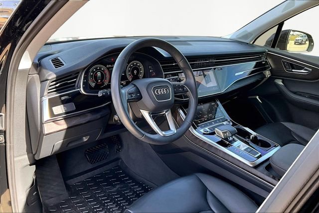 Used 2023 Audi Q7 3.0T Premium Plus w/ Premium Plus Package AWD/4WD image 13