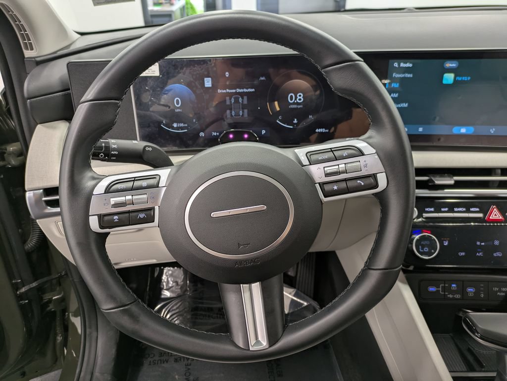 Certified 2025 Hyundai Tucson SEL AWD/4WD image 19