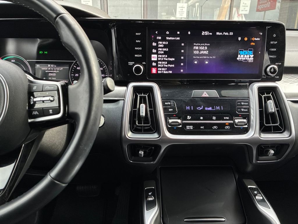 Used 2023 Kia Sorento EX image 18
