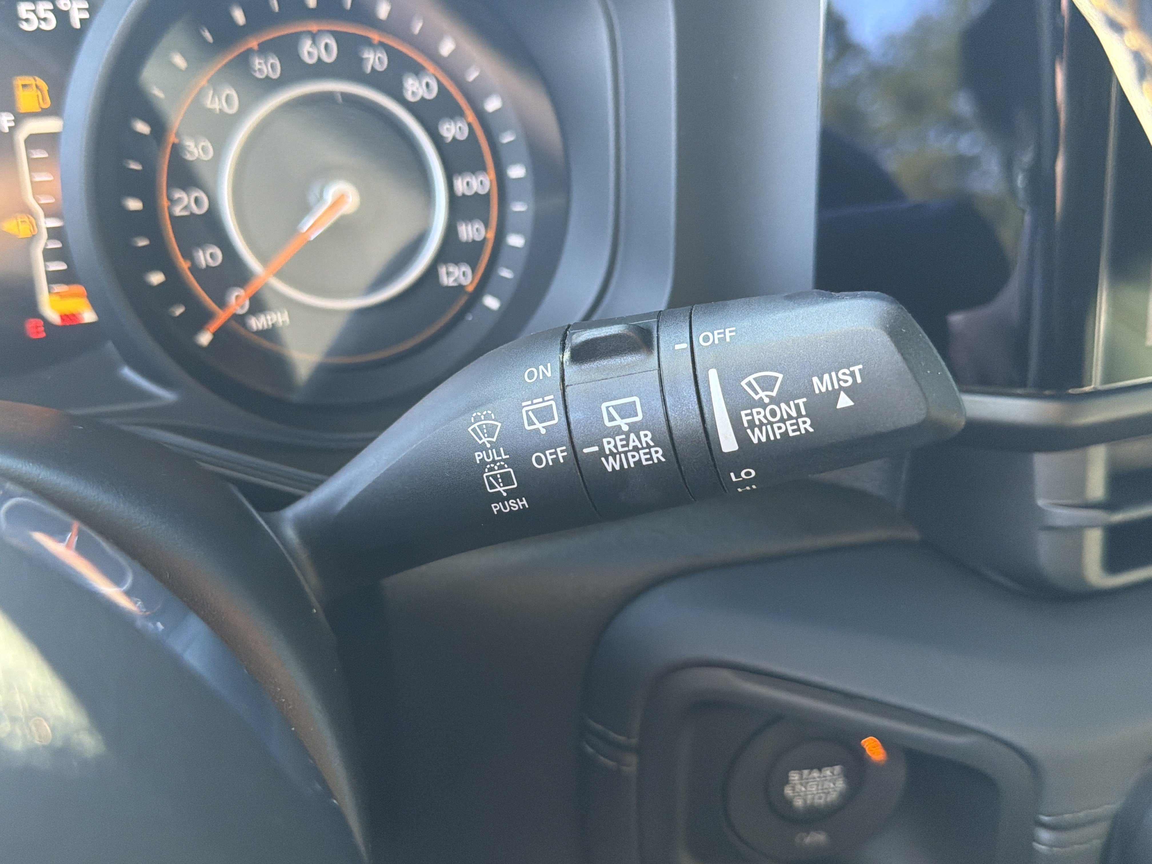 Used 2024 Jeep Wrangler Unlimited Sahara AWD/4WD image 31