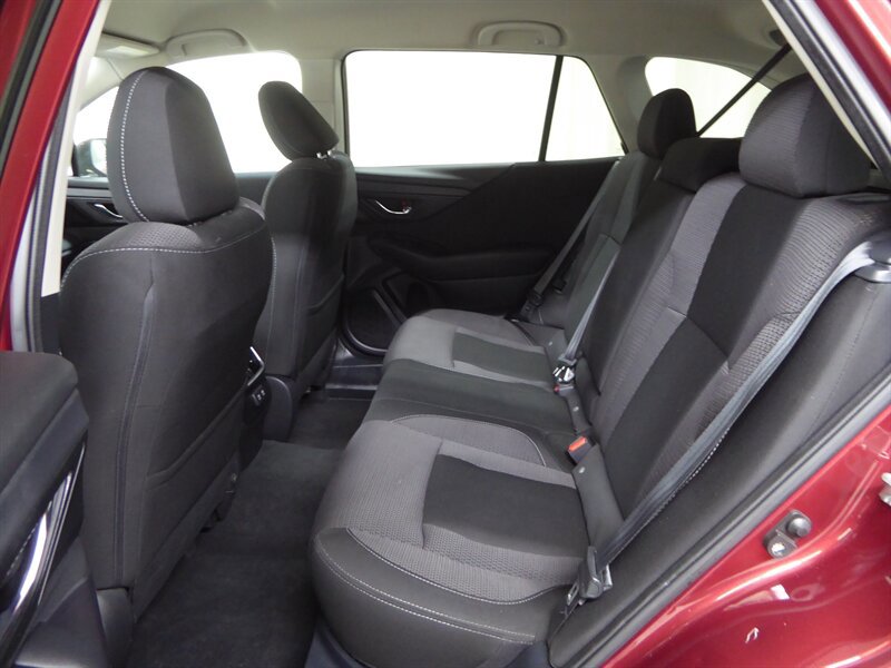 Used 2022 Subaru Outback Premium AWD/4WD image 27