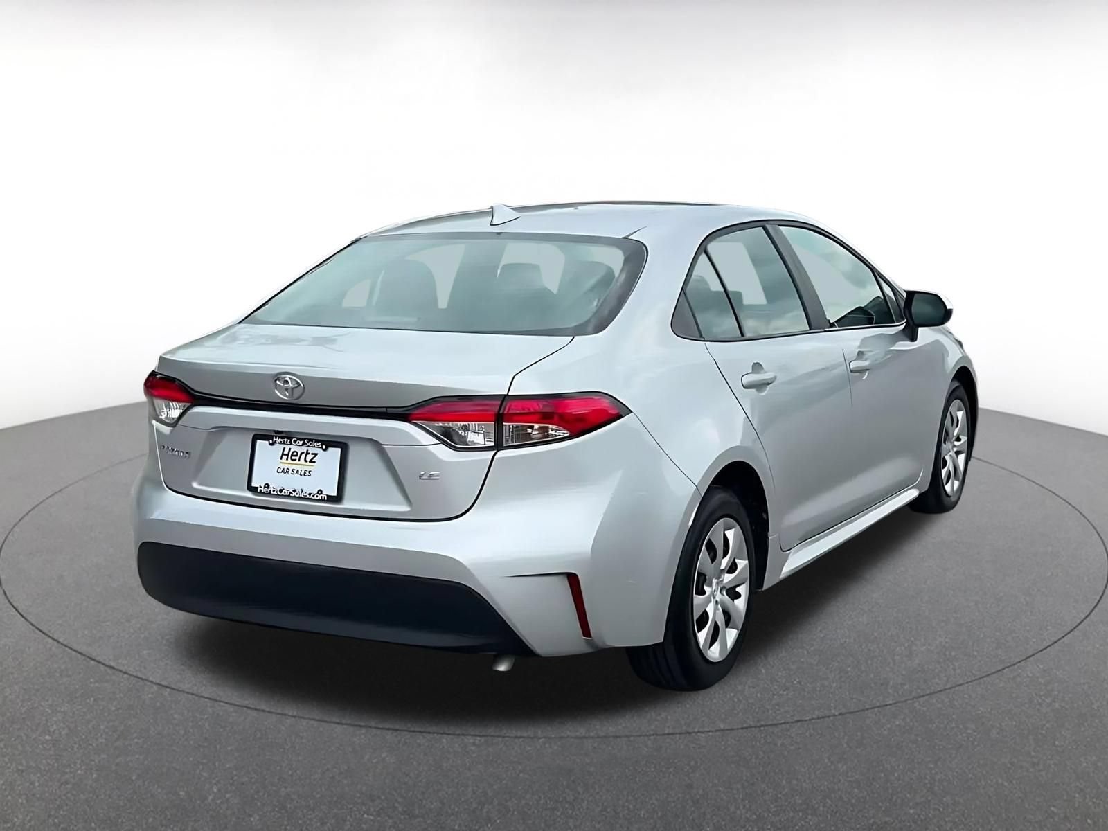 Used 2025 Toyota Corolla LE FWD image 13