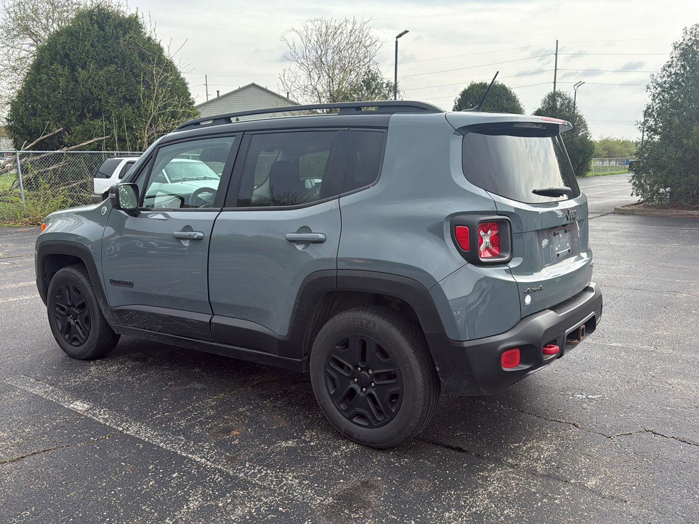 Used 2017 Jeep Renegade Trailhawk image 12