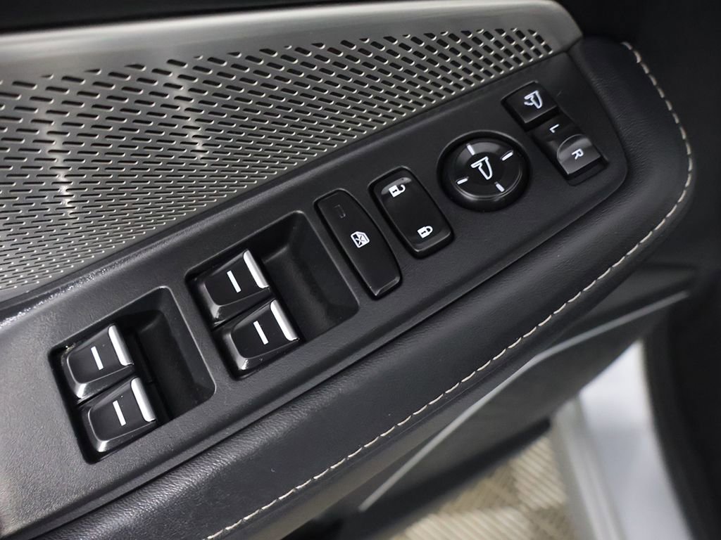 Used 2023 Acura MDX SH-AWD w/ Technology Package image 40
