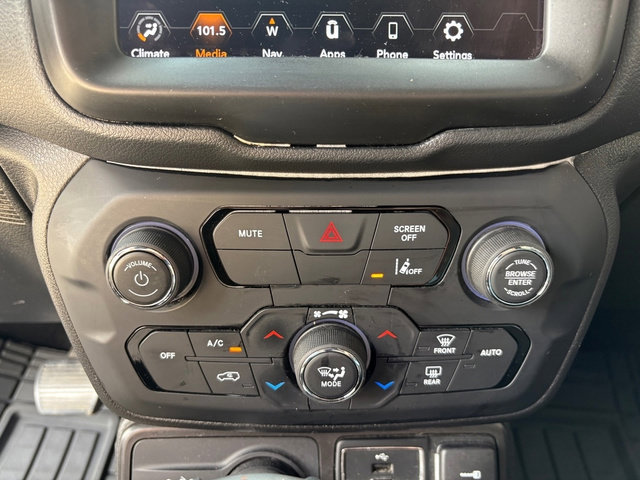 Used 2021 Jeep Renegade Latitude AWD/4WD image 26