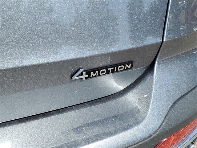 New 2025 Volkswagen Taos SE image 7