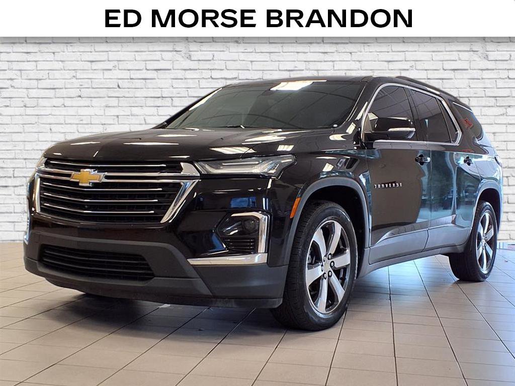 Used 2022 Chevrolet Traverse LT w/ LT Premium Package