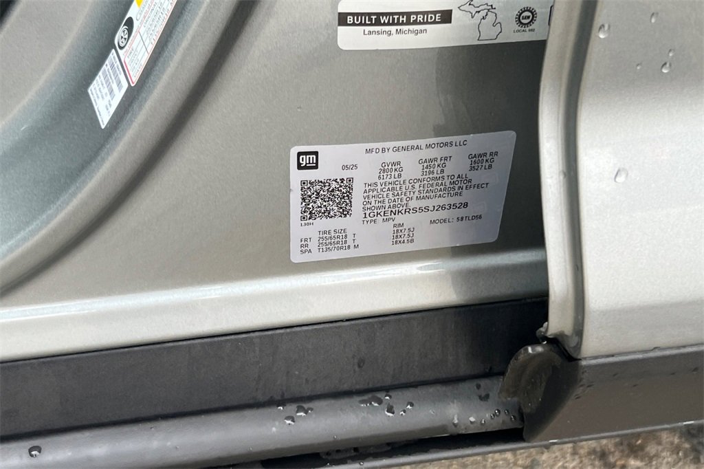 Used 2025 GMC Acadia Elevation image 32