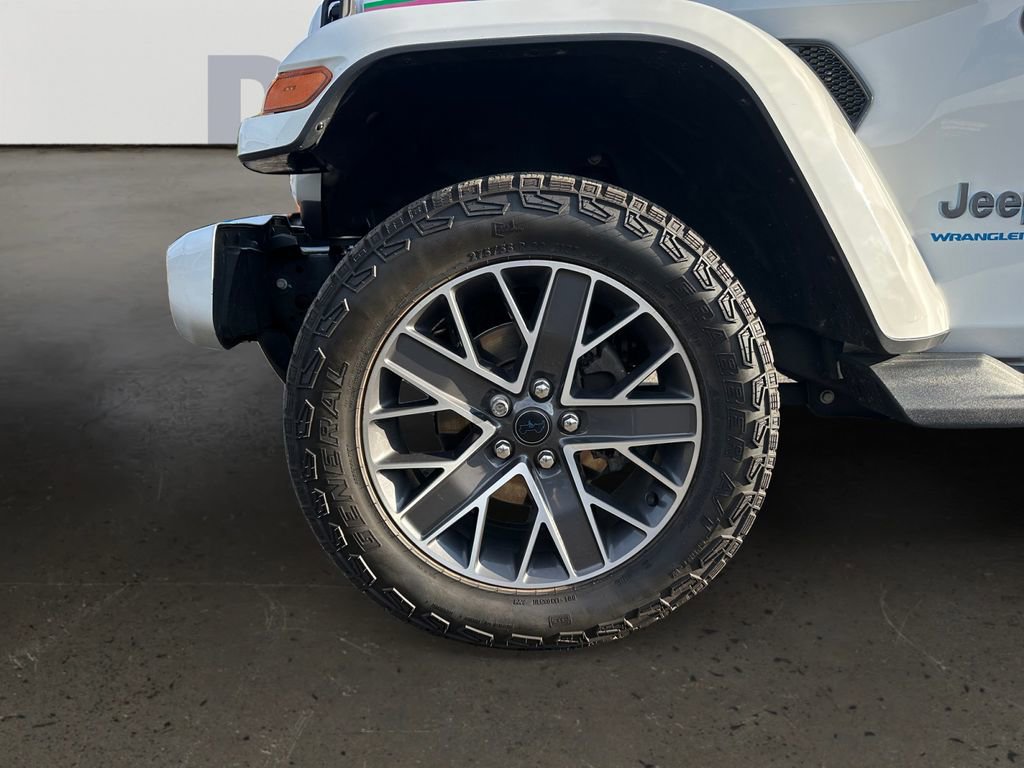 Used 2024 Jeep Wrangler High Altitude image 10