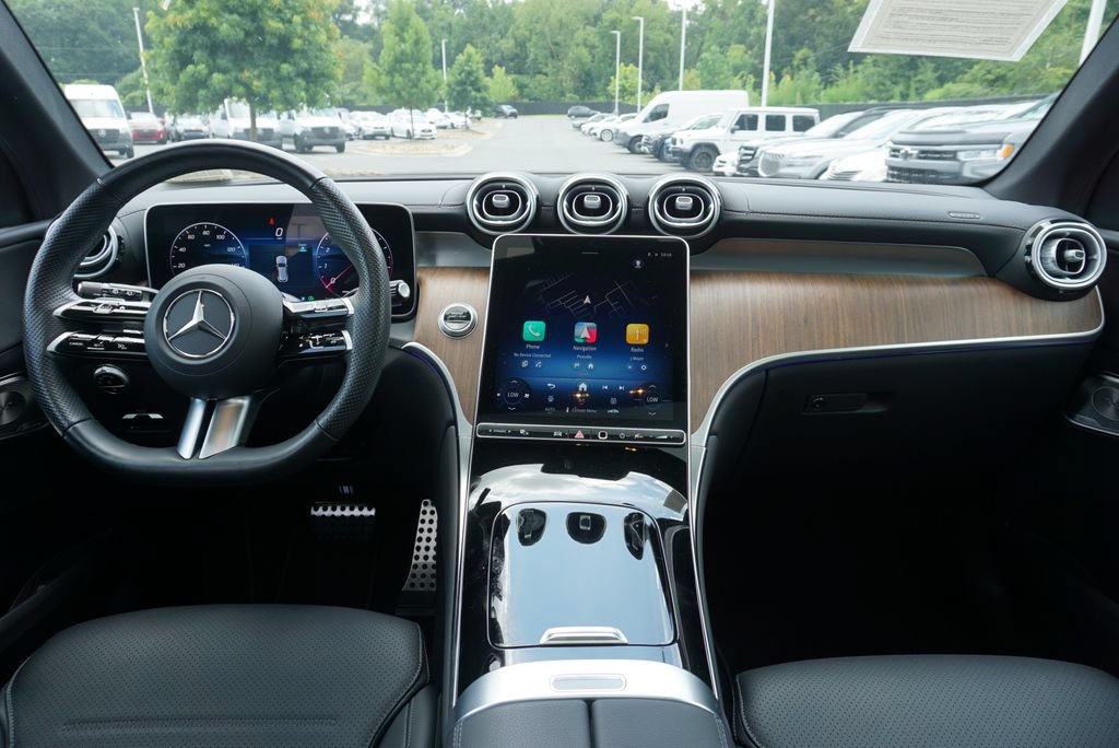 Certified 2025 Mercedes-Benz GLC 300 4MATIC image 27