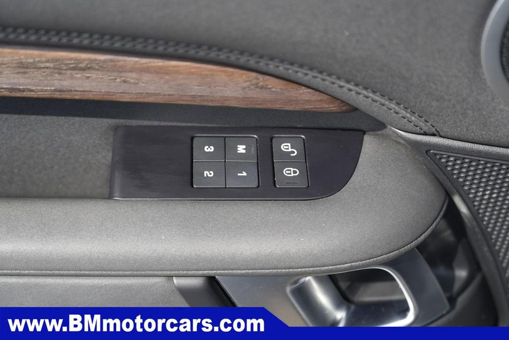 Used 2019 Land Rover Discovery HSE AWD/4WD image 25