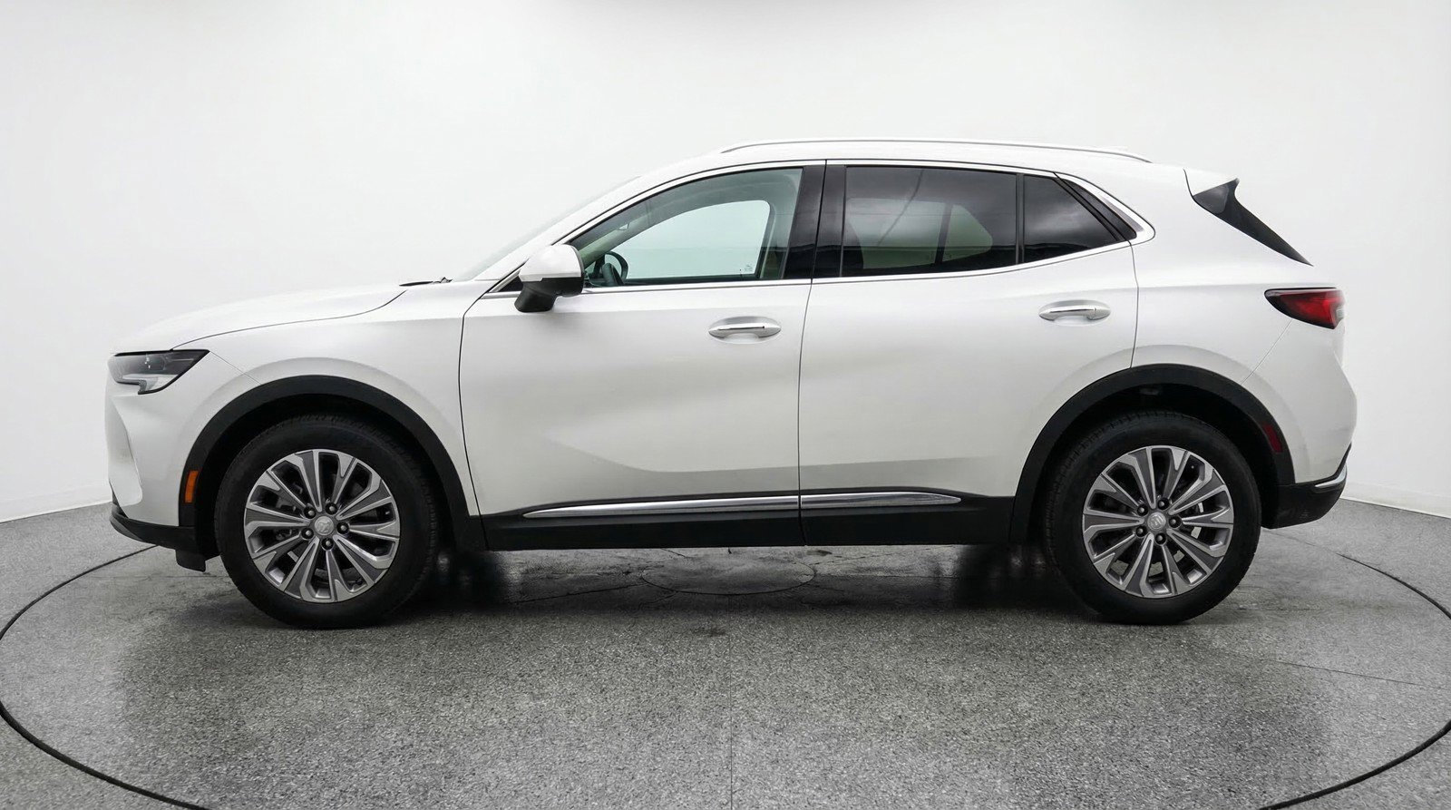 Used 2024 Buick Envision Preferred AWD/4WD image 5