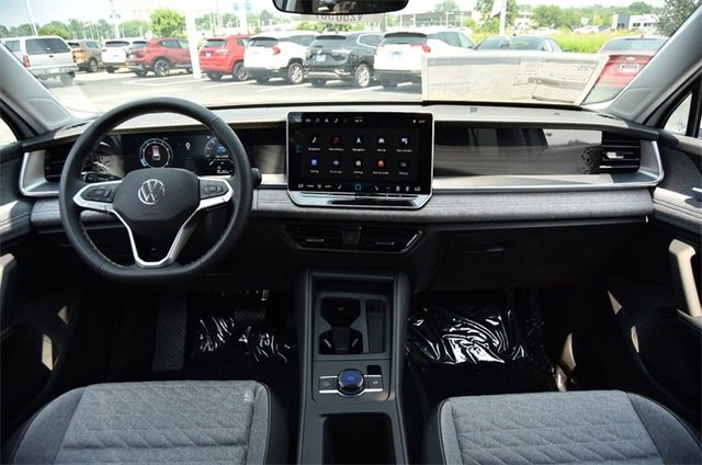 New 2025 Volkswagen Tiguan S image 7