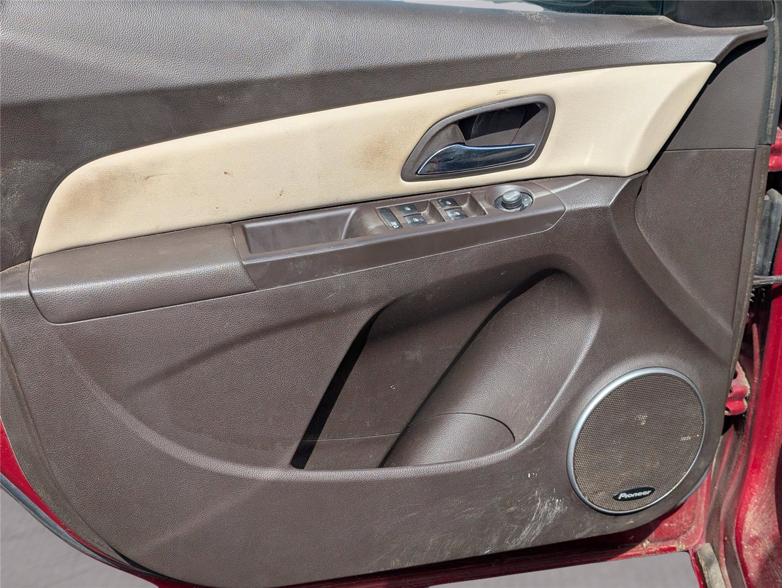 Used 2011 Chevrolet Cruze LTZ image 13