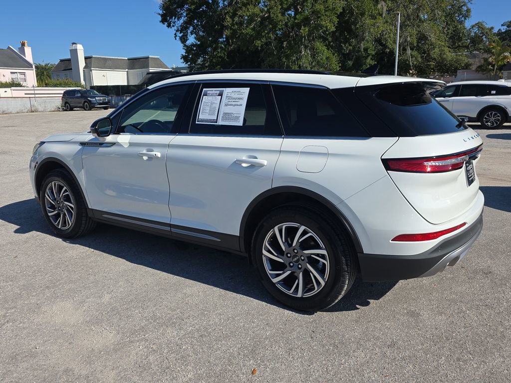 Used 2025 Lincoln Corsair AWD w/ Equipment Group 101A image 7