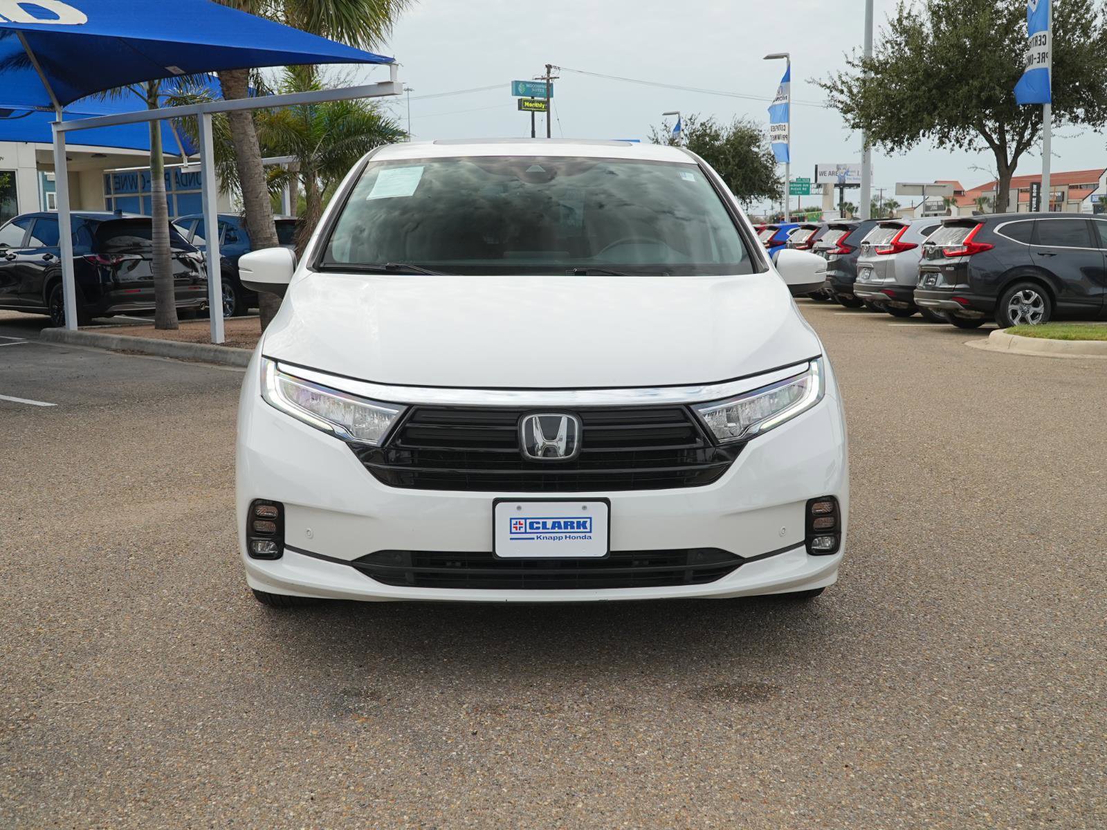 Used 2023 Honda Odyssey Touring image 2