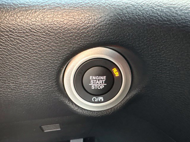 New 2027 Chrysler Pacifica Select FWD image 22