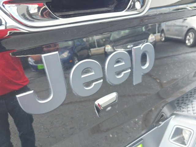 Used 2023 Jeep Gladiator Overland image 57