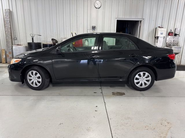 Used 2013 Toyota Corolla L image 2