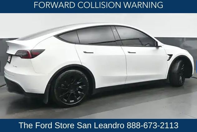 Used 2022 Tesla Model Y Long Range AWD/4WD image 10