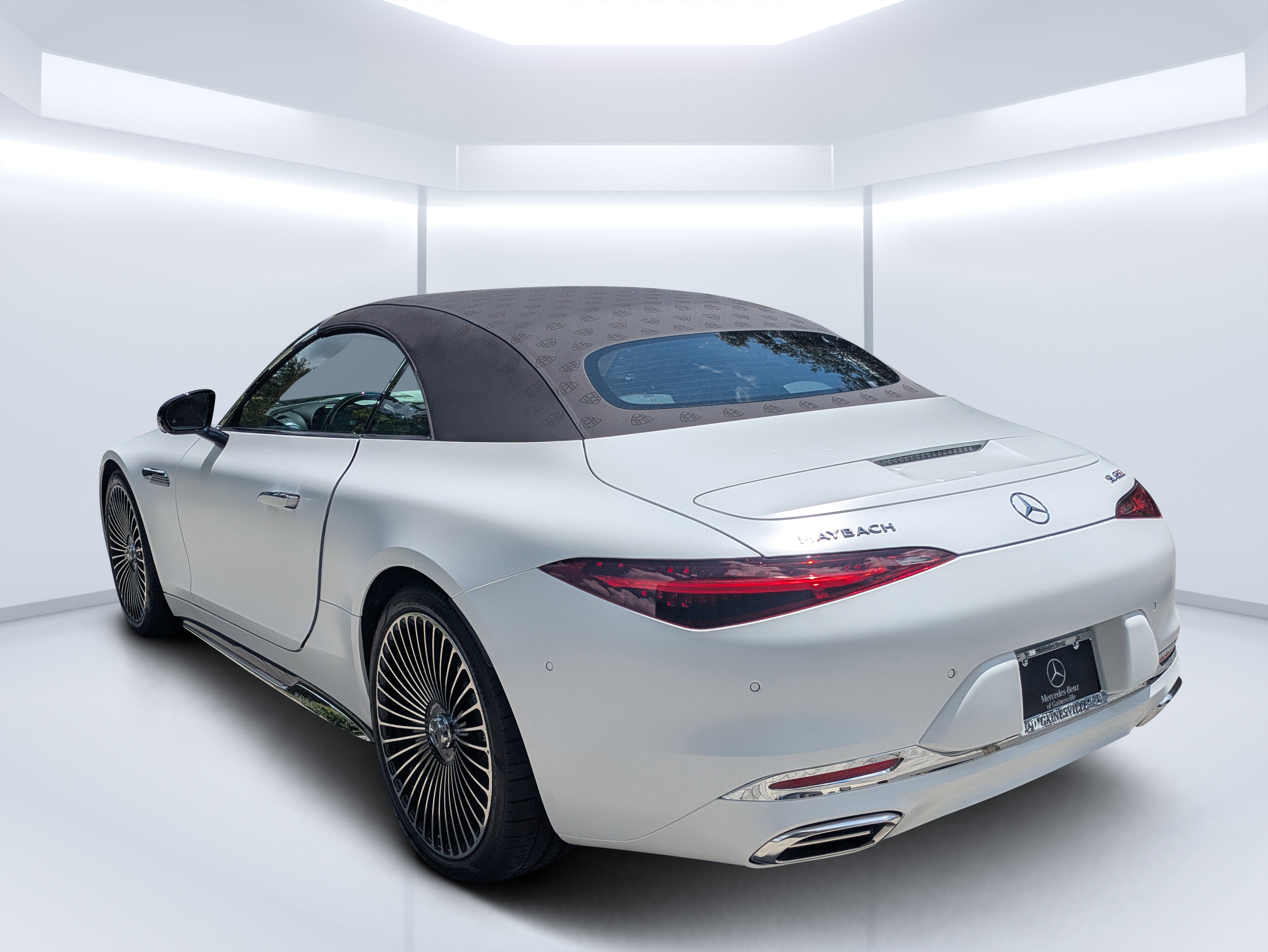 New 2027 Mercedes-Benz Maybach SL 680 image 5