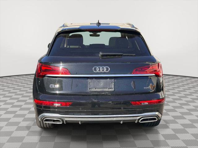 Used 2023 Audi Q5 2.0T Premium Plus w/ Premium Plus Package AWD/4WD image 3