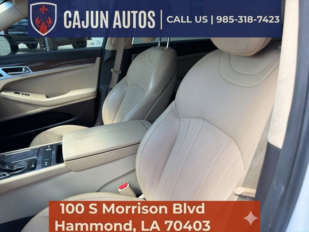 Used 2016 Hyundai Genesis 3.8 w/ Option Group 02 RWD image 19