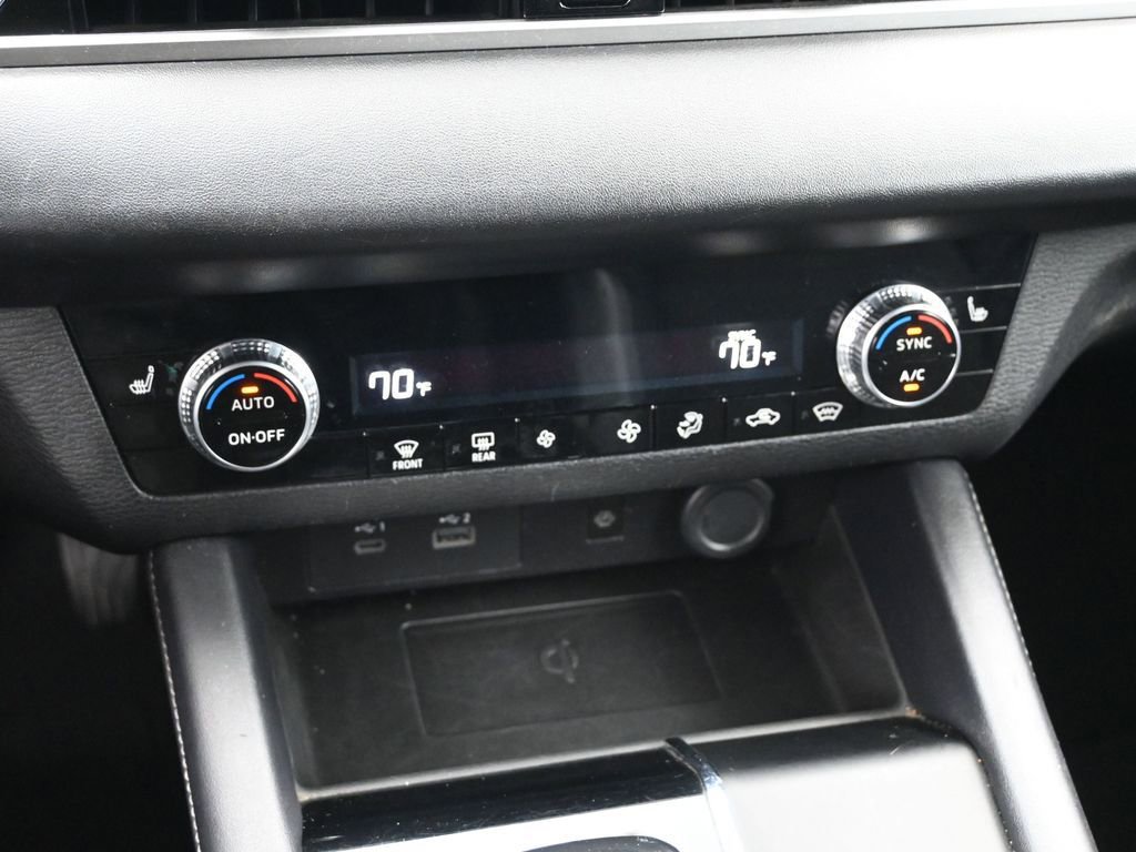 Used 2024 Mitsubishi Outlander SE image 20