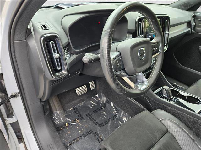 Used 2021 Volvo XC40 P8 Recharge w/ Advanced Package image 10