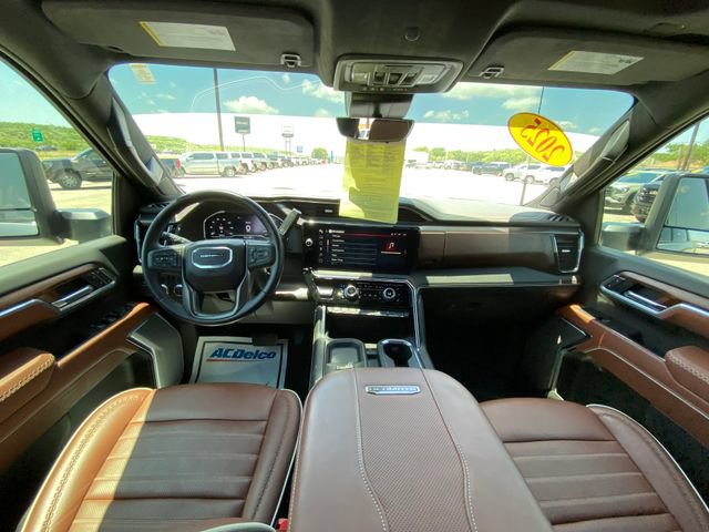 Used 2025 GMC Sierra 2500 Denali Ultimate AWD/4WD image 15
