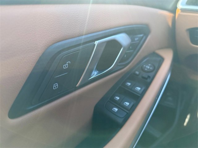 Certified 2025 BMW 330i xDrive Sedan w/ Convenience Package image 27