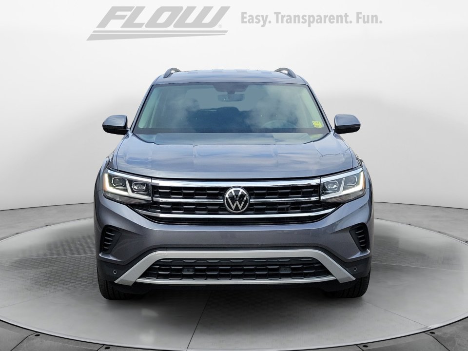 Certified 2021 Volkswagen Atlas SE image 2