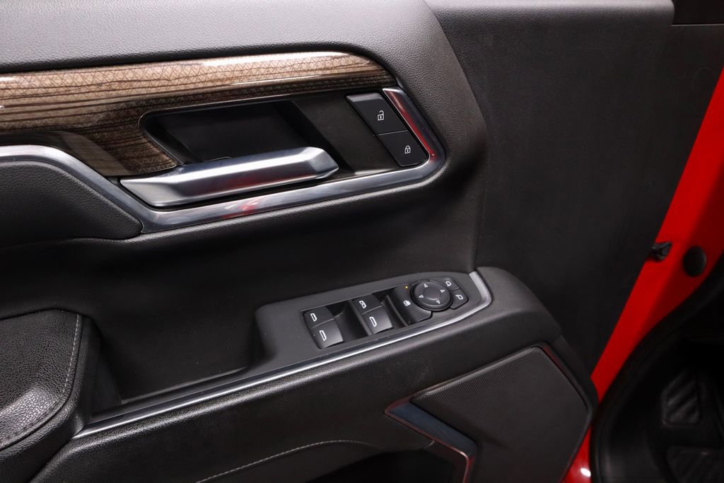 Used 2024 Chevrolet Silverado 1500 LT image 24