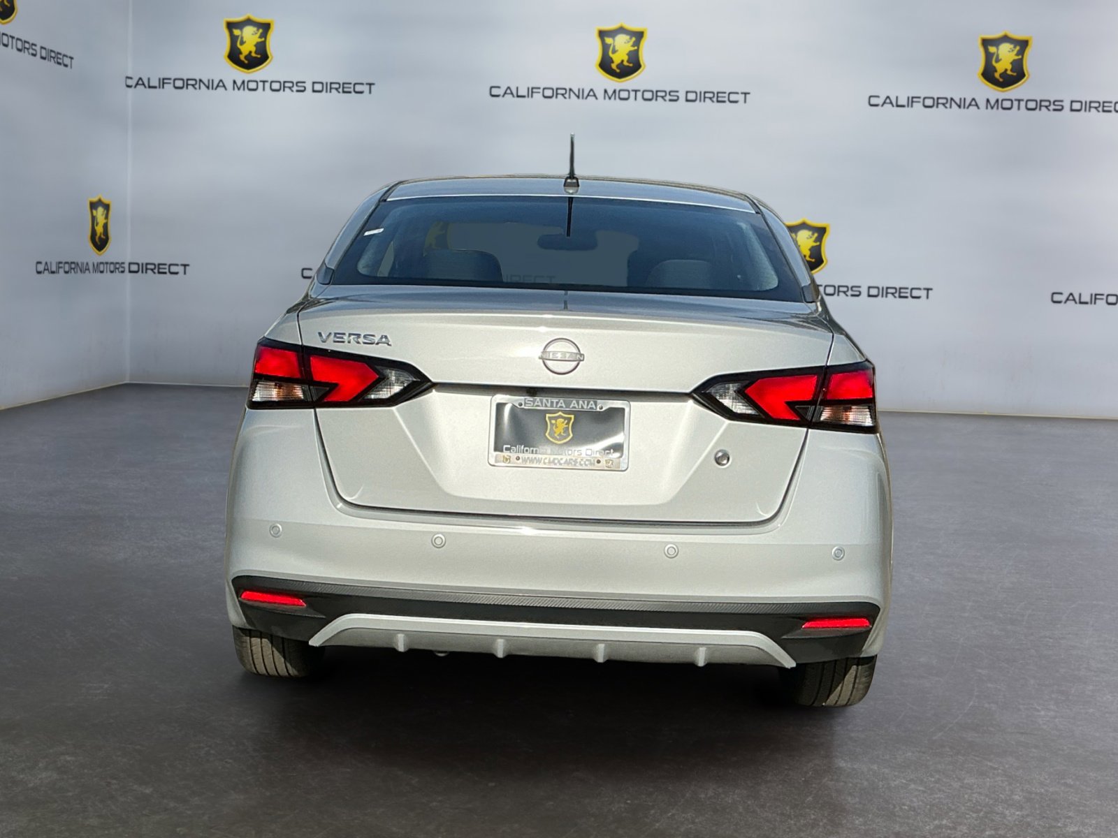 Used 2025 Nissan Versa S w/ S Plus Package image 5